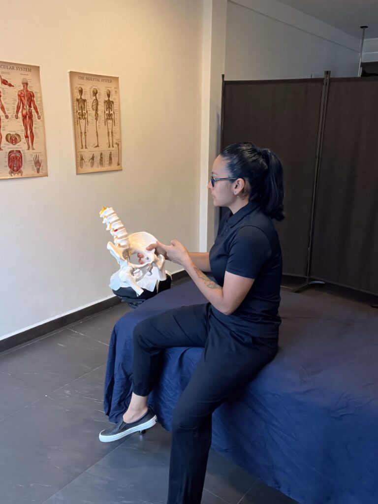 Clase de Cadera cuerpo humano por Coni Valle